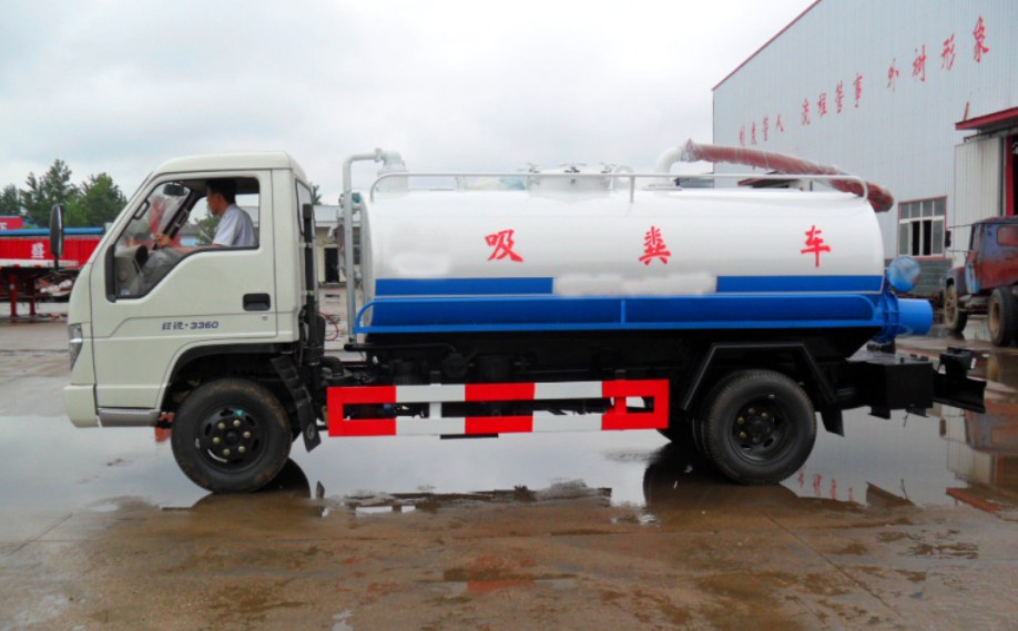 遼寧地區(qū)東風(fēng)牌吸糞車現(xiàn)車價(jià)格分析與售后指南